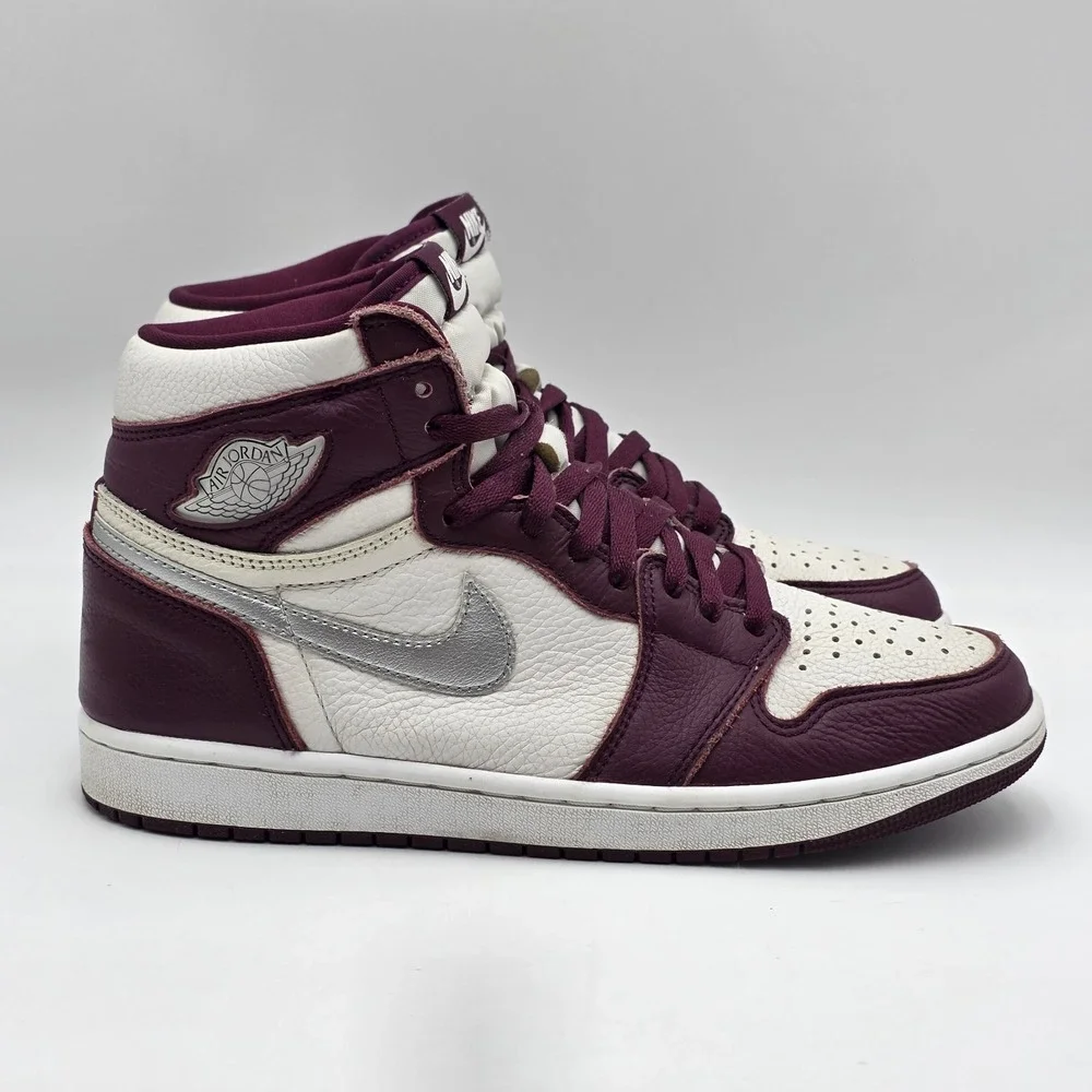 Air Jordan 1 Retro‎ High OG Men's Size 9 Bordeaux 555088-611